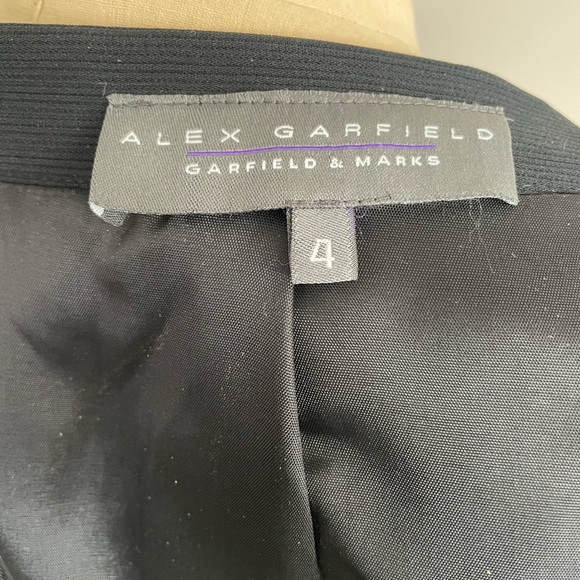 Alex Garfield’s Black Pencil Skirt - Picture 6 of 6
